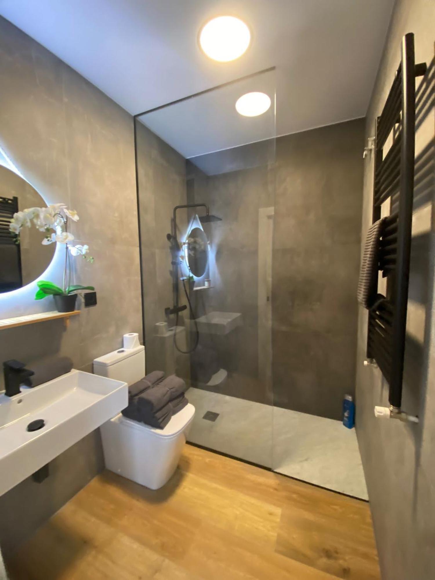 Cornelia Suites 01 Santander Bagian luar foto